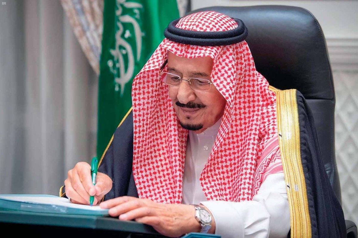 عاجل.. السعودية تلغي نظام الكفيل ل 5 مهن ويسمح لأصحابها بالعمل في جميع المدن السعودية!!