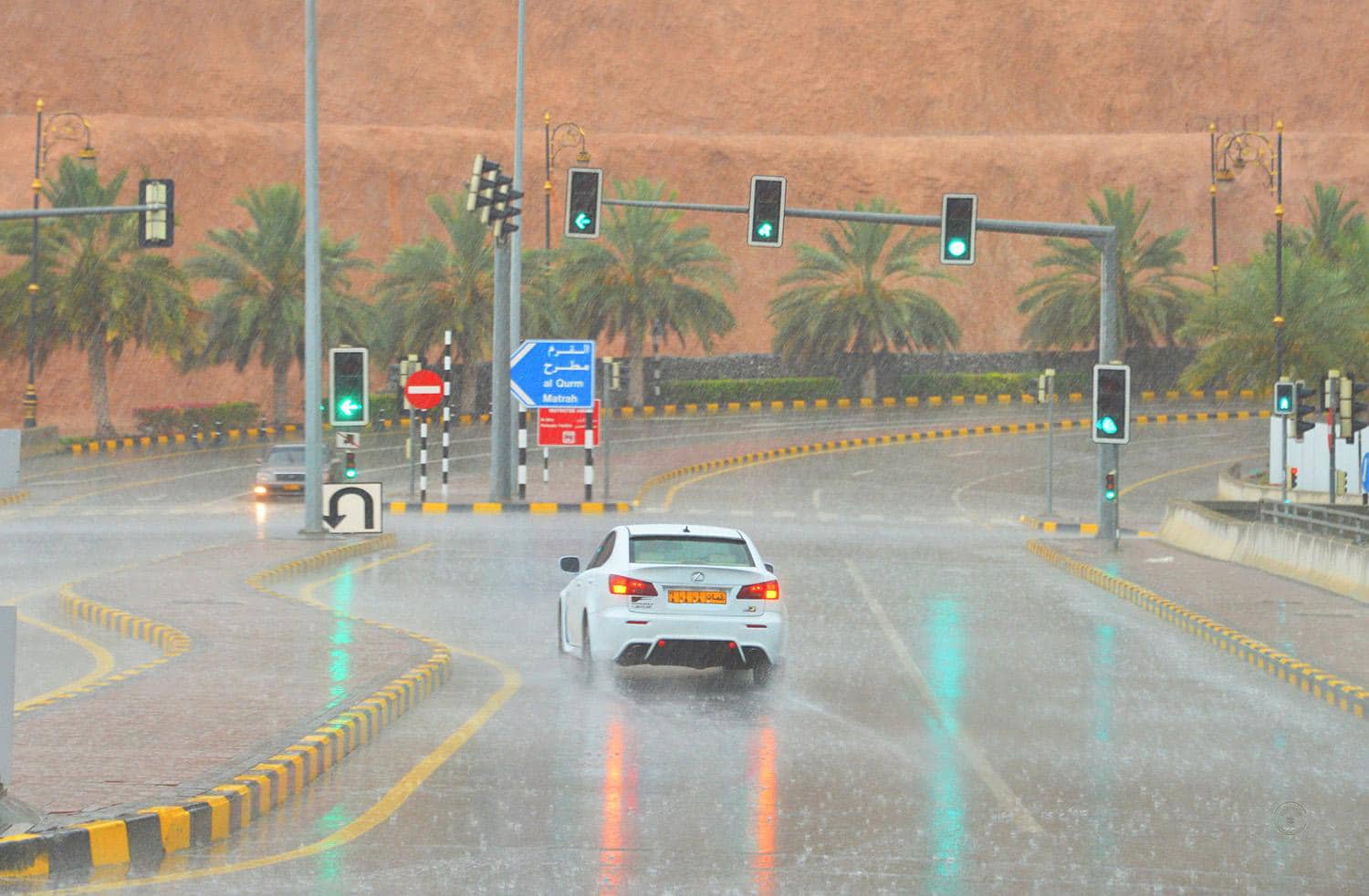 عاجل .. الأرصاد الجوية تحذر من  3 منخفضات جوية في أسبوع وعودة الصردة في طقس سلطنة عمان في هذا التاريخ !