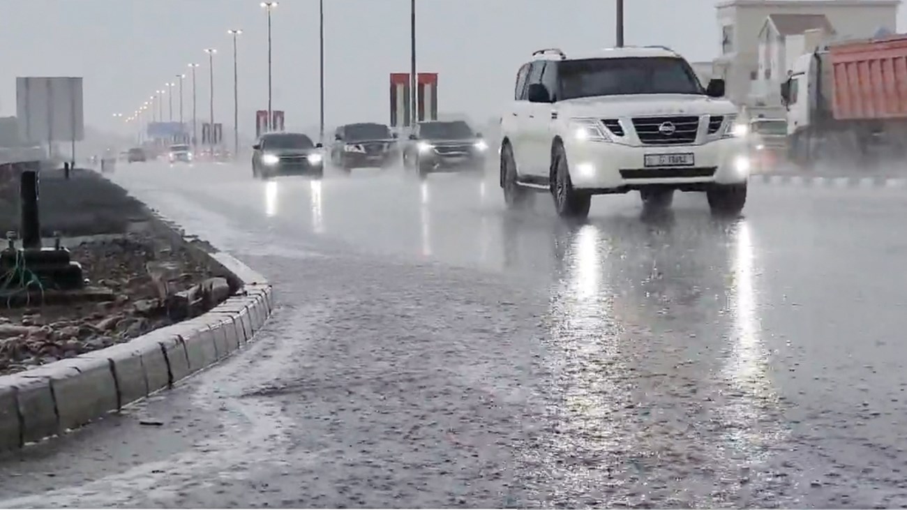 عاجل : الأرصاد الجوية الإماراتية تحذر من هطول أمطار غزيرة وتكون السحب الركامية ابتداء من هذا التاريخ .. تعرف على التفاصيل