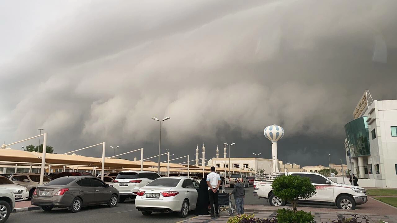 عاجل .. تقرير مركز الأرصاد يحذر من عاصفة قوية تضرب الإمارات في هذا التاريخ